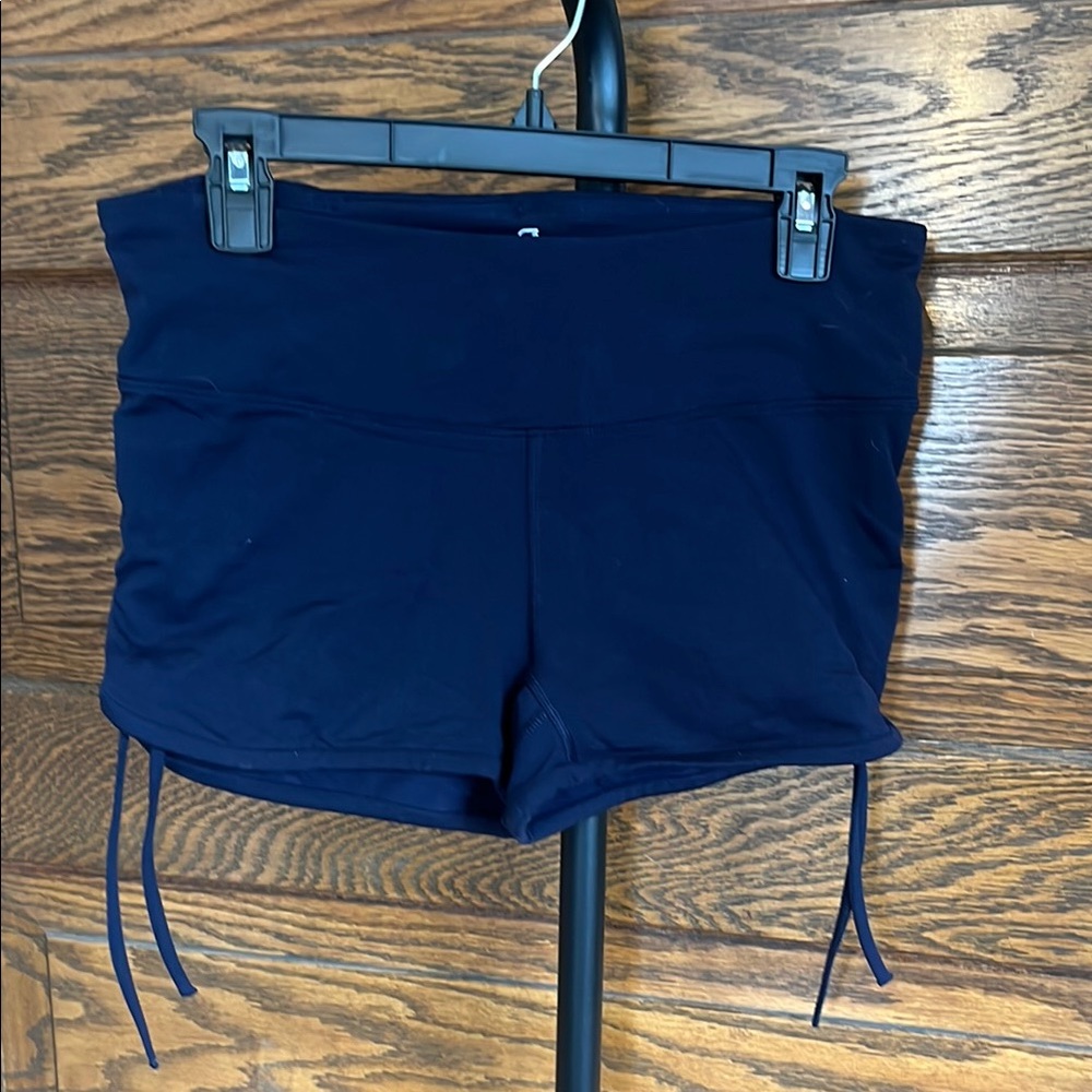 Gap Fit tie side elastic short size Small